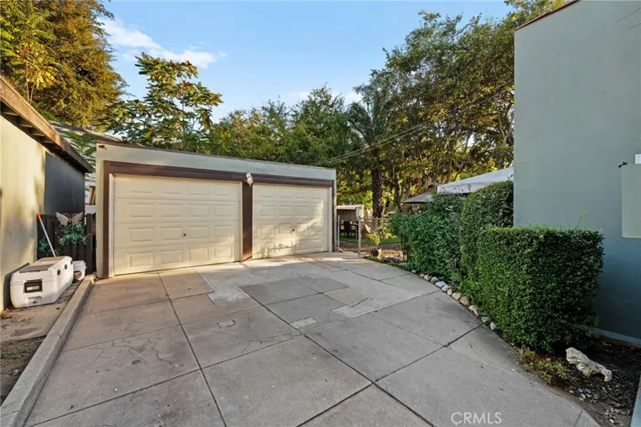325 -327 1/2 Pasadena Avenue, South Pasadena, California 91030