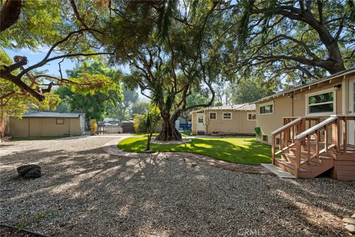 325 -327 1/2 Pasadena Avenue, South Pasadena, California 91030