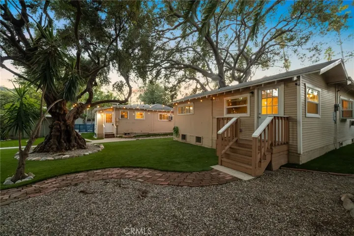 325 -327 1/2 Pasadena Avenue, South Pasadena, California 91030