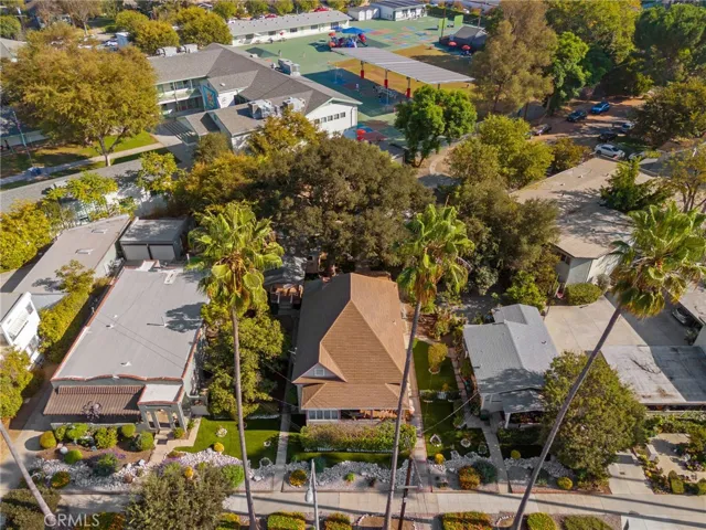 325 -327 1/2 Pasadena Avenue, South Pasadena, California 91030