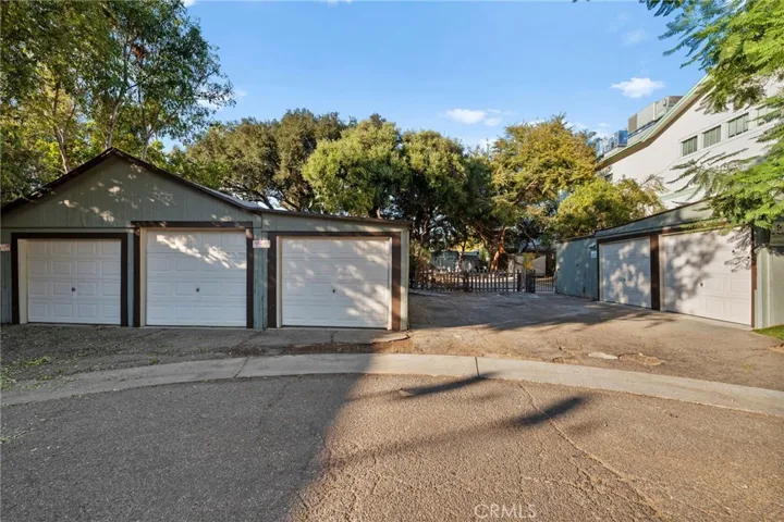 325 -327 1/2 Pasadena Avenue, South Pasadena, California 91030