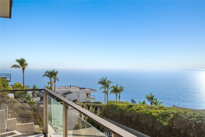 970 Baja Street, Laguna Beach, California 92651