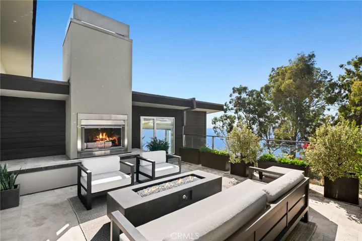 970 Baja Street, Laguna Beach, California 92651