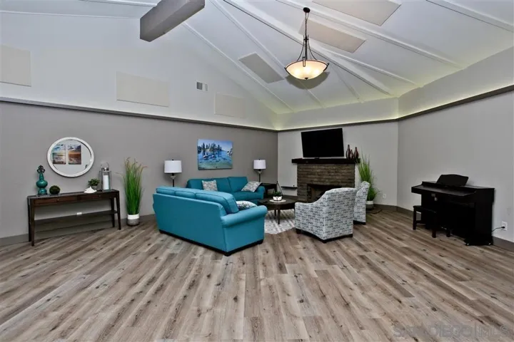 1401 El Norte 323, San Marcos, California 92069