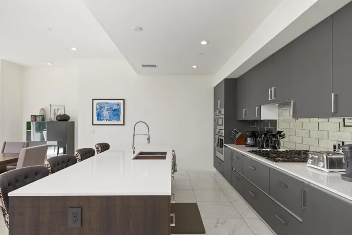 Skylar Angled Kitchen Counter Shot