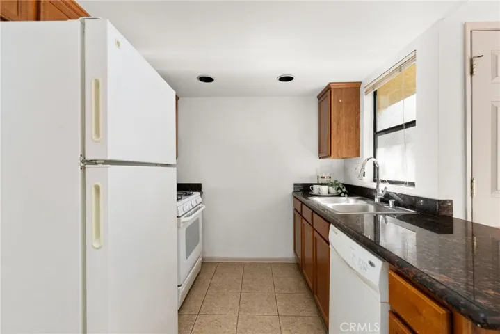 1142 W Blaine Street 202, Riverside, California 92507