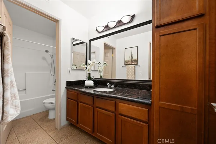 1142 W Blaine Street 202, Riverside, California 92507