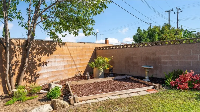 1829 E 215th Place, Carson, California 90745