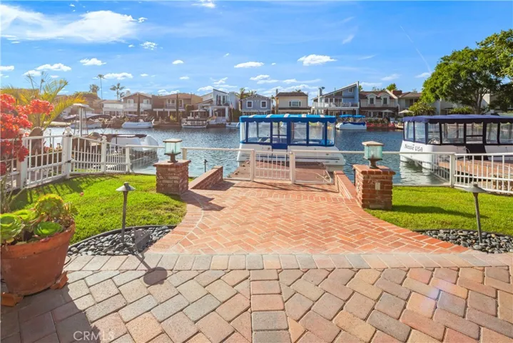 21885 Winnebago Lane, Lake Forest, California 92630