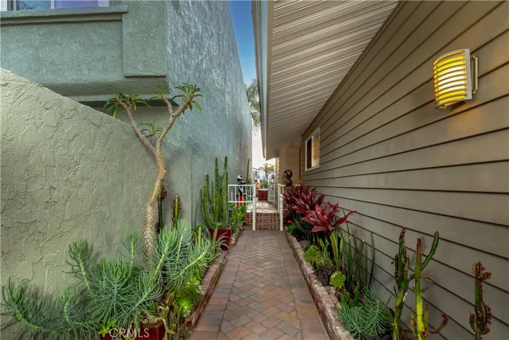 21885 Winnebago Lane, Lake Forest, California 92630