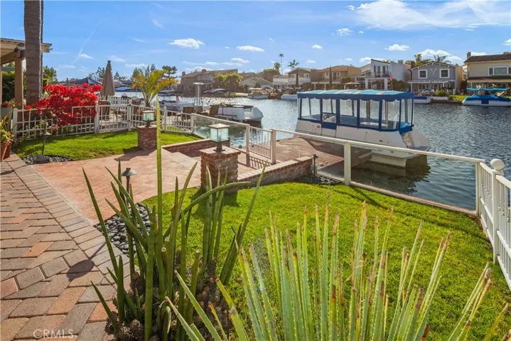 21885 Winnebago Lane, Lake Forest, California 92630