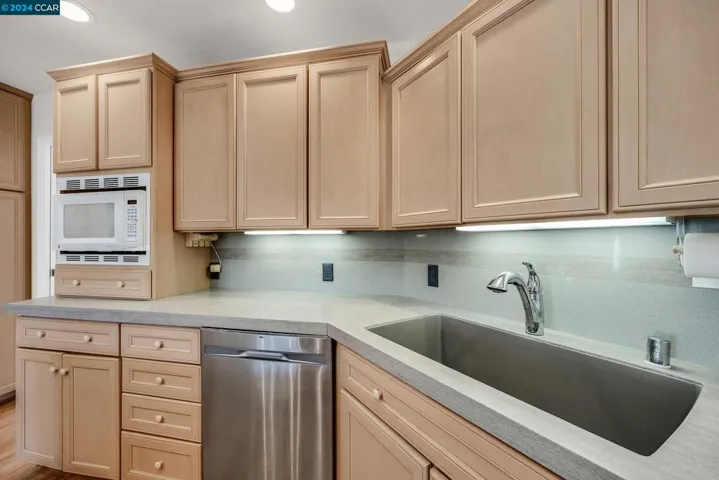 954 Springfield Dr, Walnut Creek, California 94598