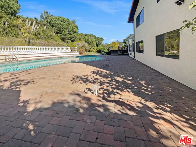 2415 Rue Le Charlene, Rancho Palos Verdes, California 90275