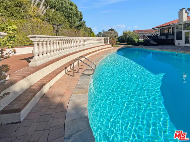 2415 Rue Le Charlene, Rancho Palos Verdes, California 90275