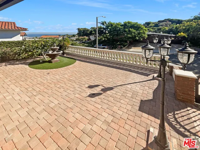 2415 Rue Le Charlene, Rancho Palos Verdes, California 90275