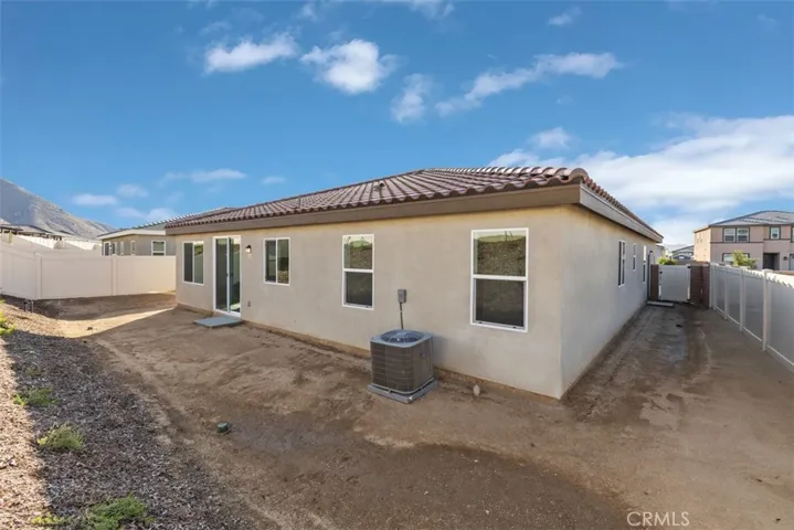 7556 Nectarsweet Drive, Riverside, California 92507