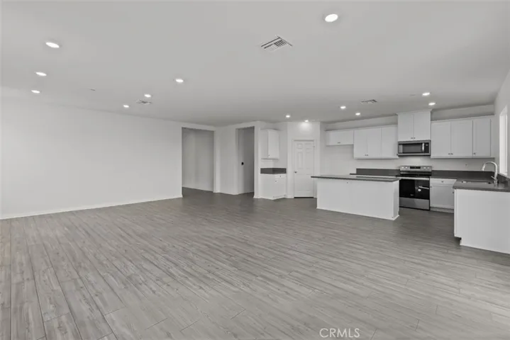 7556 Nectarsweet Drive, Riverside, California 92507