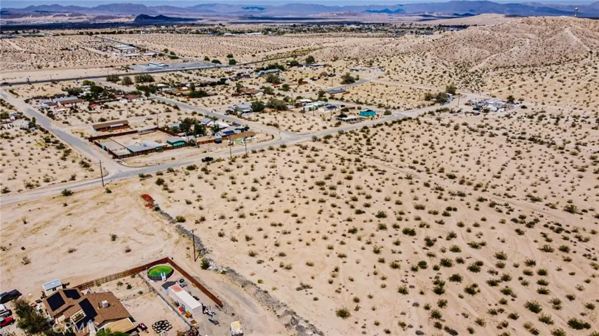 72771 Old Dale Road, 29 Palms, California 92277
