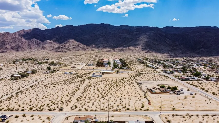 72771 Old Dale Road, 29 Palms, California 92277