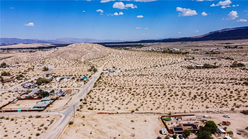 72771 Old Dale Road, 29 Palms, California 92277