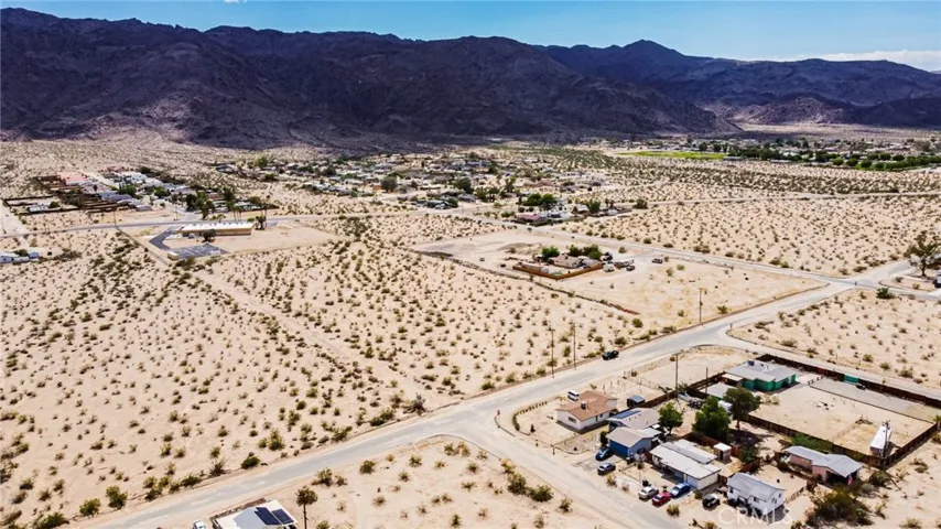 72771 Old Dale Road, 29 Palms, California 92277