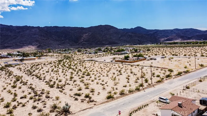 72771 Old Dale Road, 29 Palms, California 92277