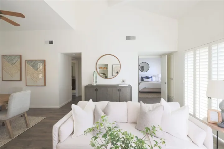 16476 Bordeaux Lane 214, Huntington Beach, California 92649