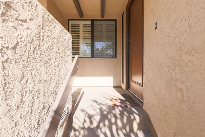 16476 Bordeaux Lane 214, Huntington Beach, California 92649