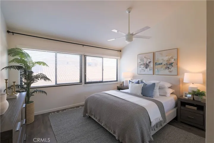 16476 Bordeaux Lane 214, Huntington Beach, California 92649