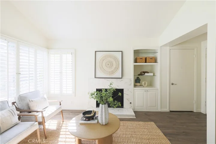 16476 Bordeaux Lane 214, Huntington Beach, California 92649
