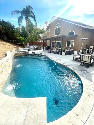 445 Yellowstone Circle, Corona, California 92879