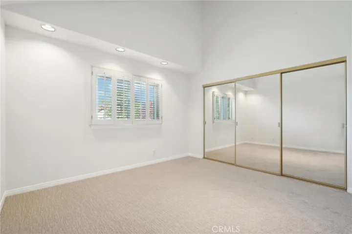 6 Village Circle, Manhattan Beach, California 90266