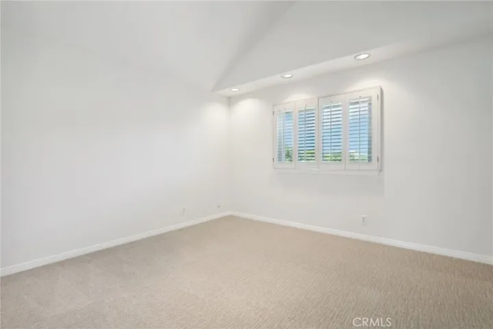 6 Village Circle, Manhattan Beach, California 90266