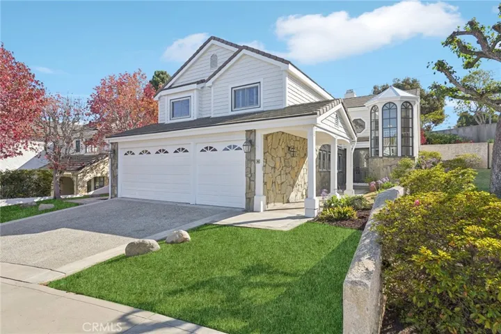 6 Village Circle, Manhattan Beach, California 90266