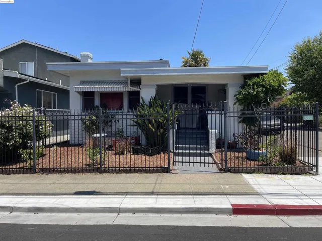 5738 Gaskill St., Oakland, California 94608