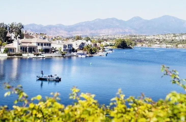 22802 Buendia, Mission Viejo, California 92691