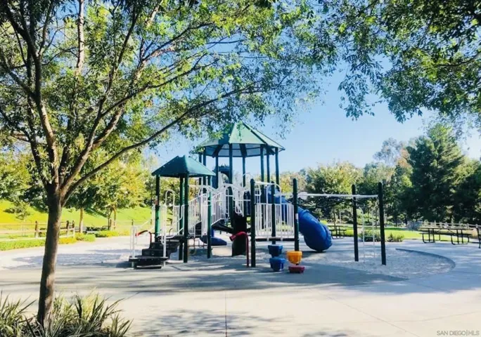 22802 Buendia, Mission Viejo, California 92691