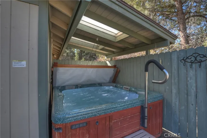 118 Moreno Lane, Sugarloaf, California 92386