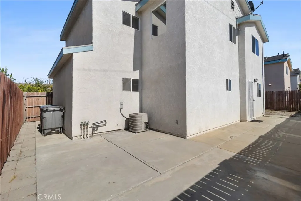 21452 Vera Street, Carson, California 90745 home-pic-7