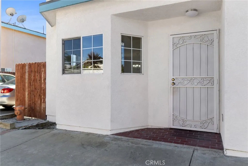 21452 Vera Street, Carson, California 90745 home-pic-9