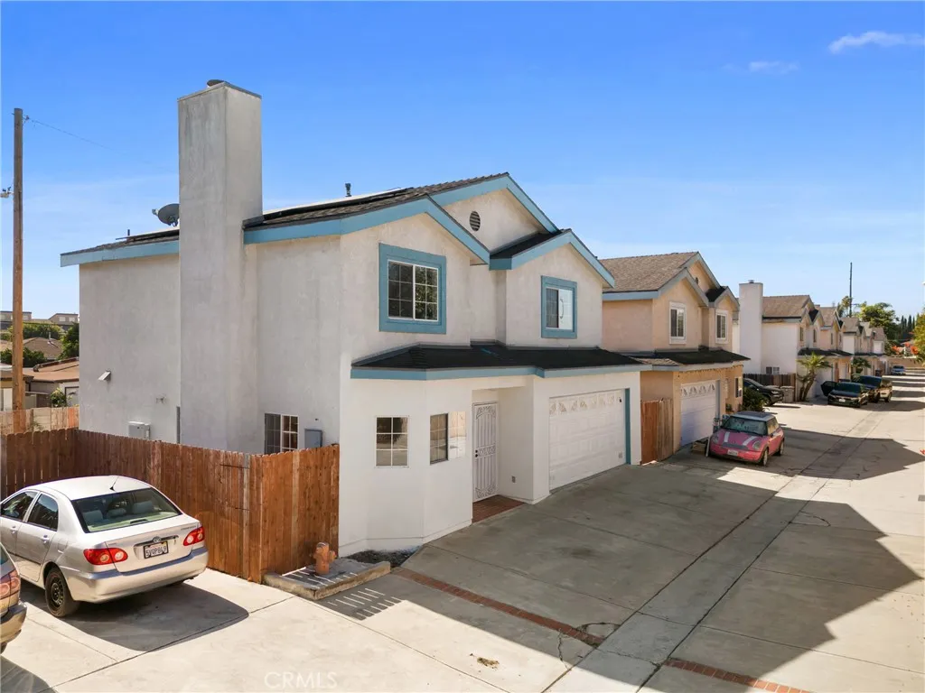 21452 Vera Street, Carson, California 90745 home-pic-2
