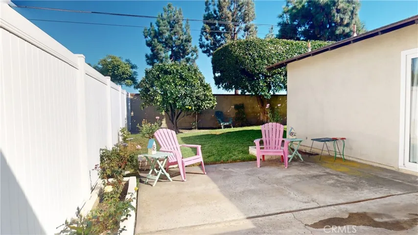 17734 San Candelo Street, Fountain Valley, California 92708