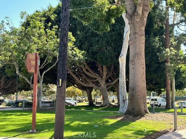 Short Distance to Bixby Park