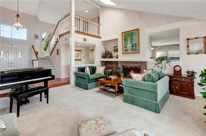 613 Calle Hidalgo, San Clemente, California 92673