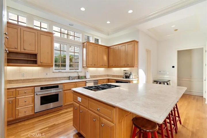 216 Morningside Drive, Manhattan Beach, California 90266
