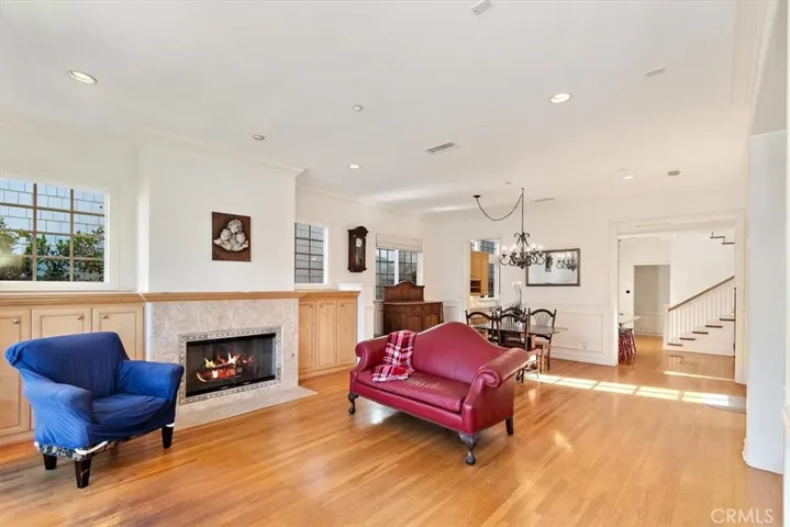 216 Morningside Drive, Manhattan Beach, California 90266