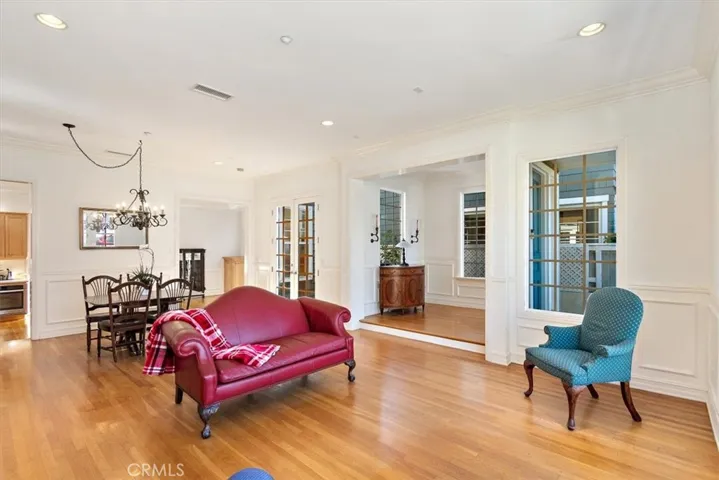 216 Morningside Drive, Manhattan Beach, California 90266