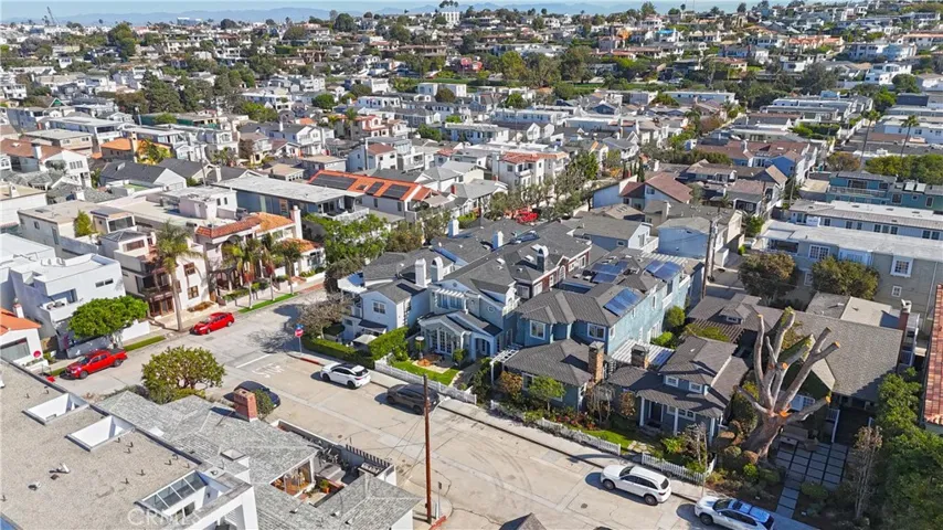 216 Morningside Drive, Manhattan Beach, California 90266