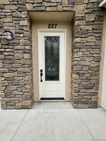 227 Vermont Ct., El Cajon, California 92020