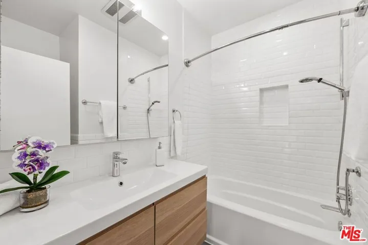 1440 Veteran Avenue 526, Los Angeles, California 90024